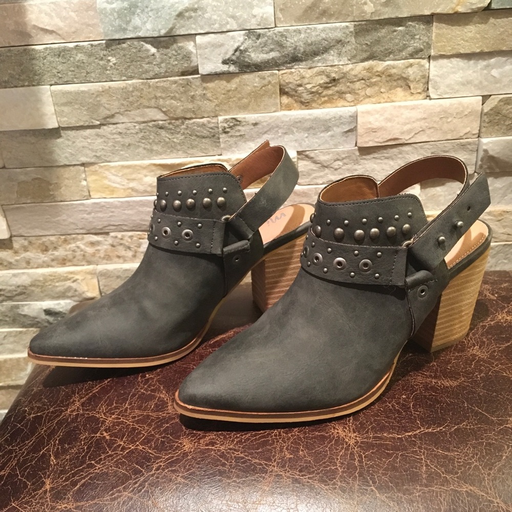 Sale ASH BLUE/GRAY EMBELLISHED SLING BACK - Picture 6 of 13